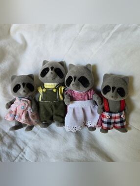 Sylvanian Families Calico Critters Chestnut Racoons Vintage Rare
